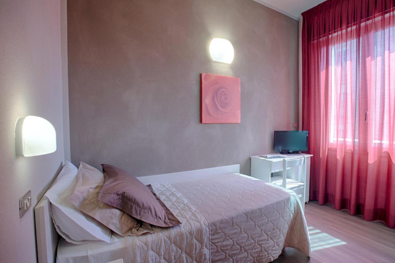 Hotel Columbia Bellaria-Igea Marina Quarto foto
